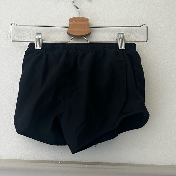 Nike Small Dri Fit Women's Athletic Black Shorts - Picture 3 of 3
